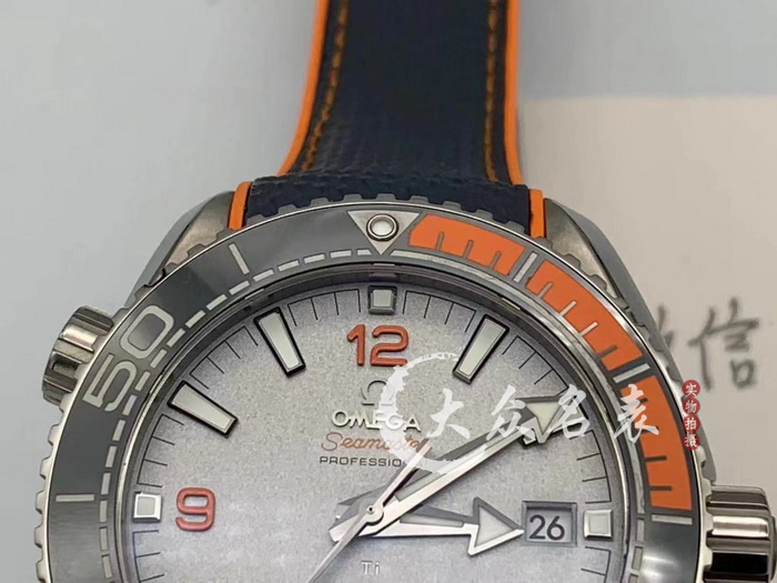 VS厂海马600四分之一橙（钛金属）手表介绍 第9张