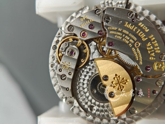 百达翡丽 324/240 复刻机芯细节实拍 第4张 百达翡丽 324/240 复刻机芯细节实拍 第4张