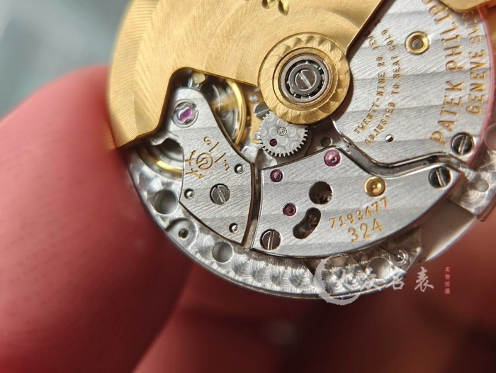百达翡丽 324/240 复刻机芯细节实拍 第2张 百达翡丽 324/240 复刻机芯细节实拍 第2张