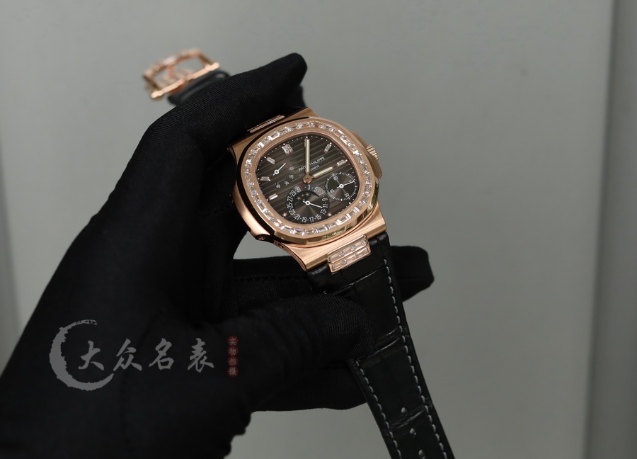 1:1 复刻百达翡丽鹦鹉螺5724 包金效果展示 第7张
