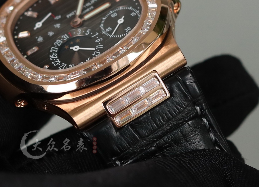 1:1 复刻百达翡丽鹦鹉螺5724 包金效果展示 第4张